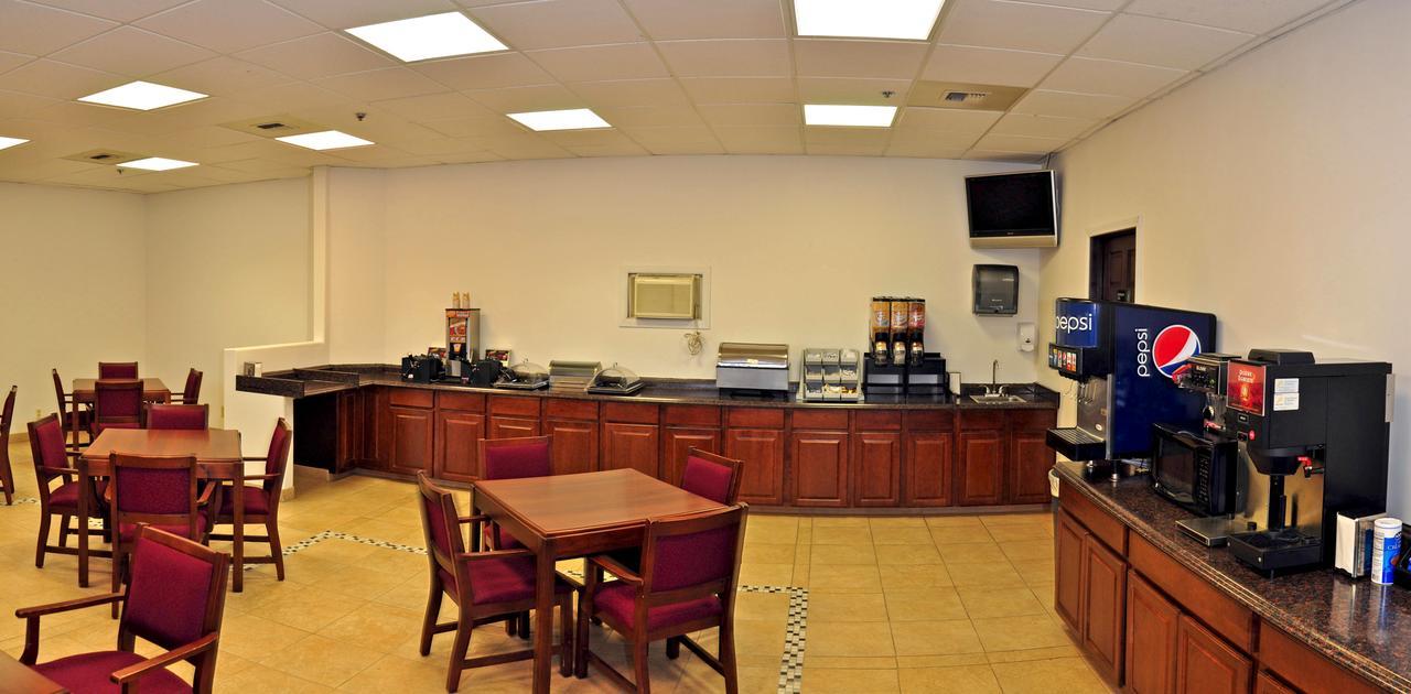 Alex Hotel And Suites Anchorage Bagian luar foto