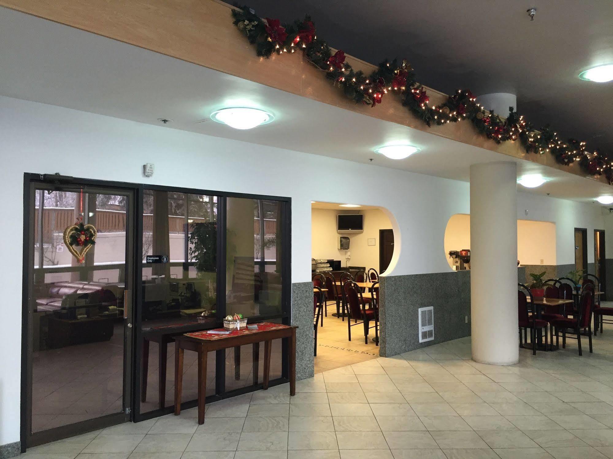 Alex Hotel And Suites Anchorage Bagian luar foto