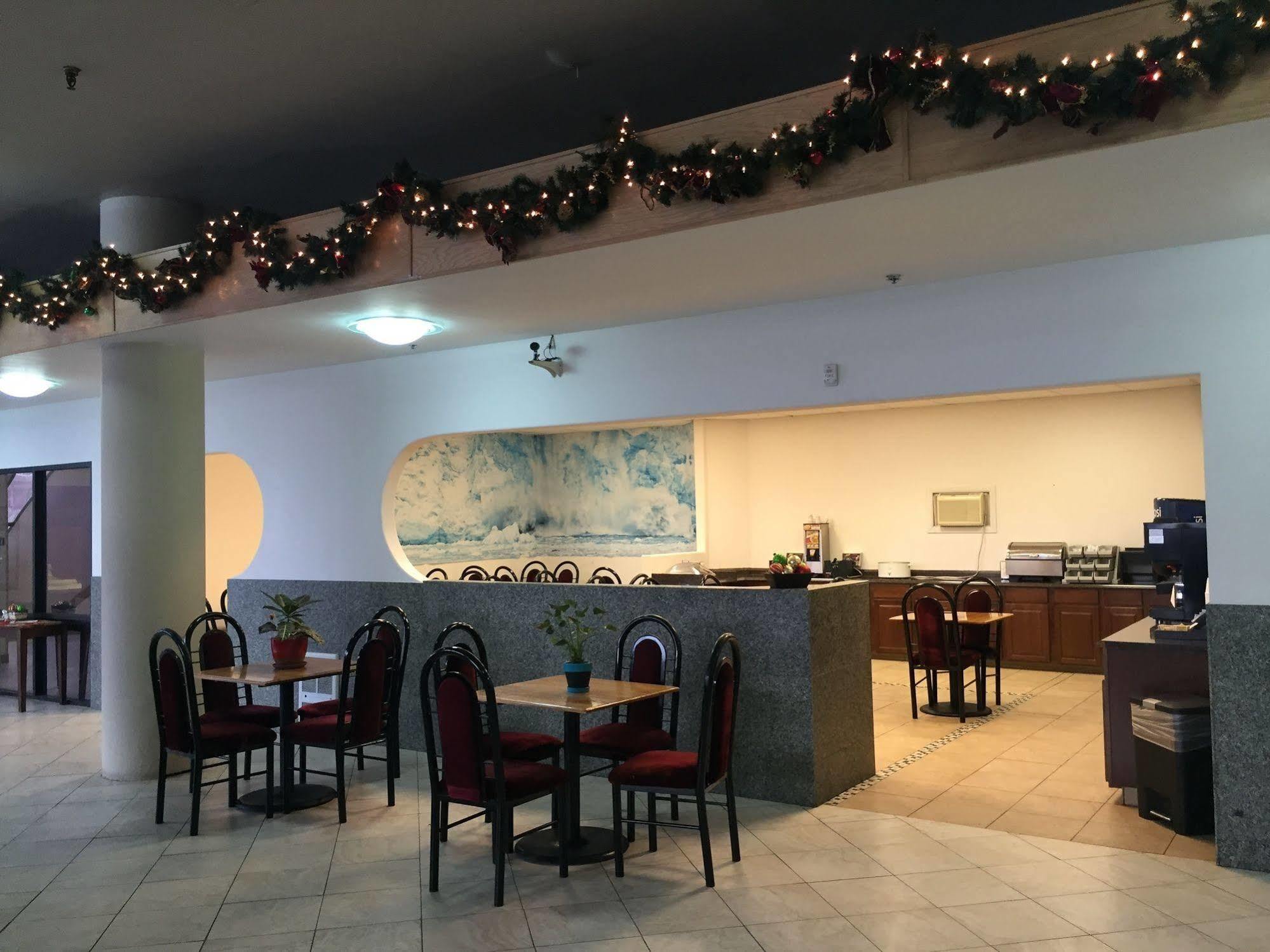 Alex Hotel And Suites Anchorage Bagian luar foto