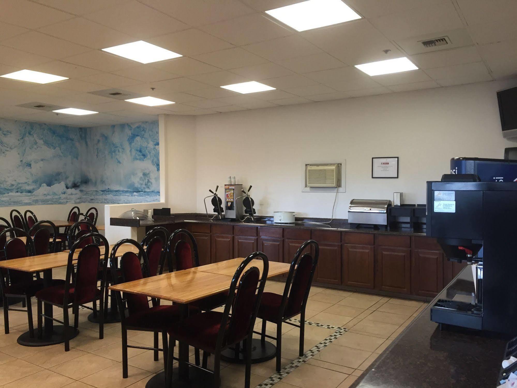 Alex Hotel And Suites Anchorage Bagian luar foto